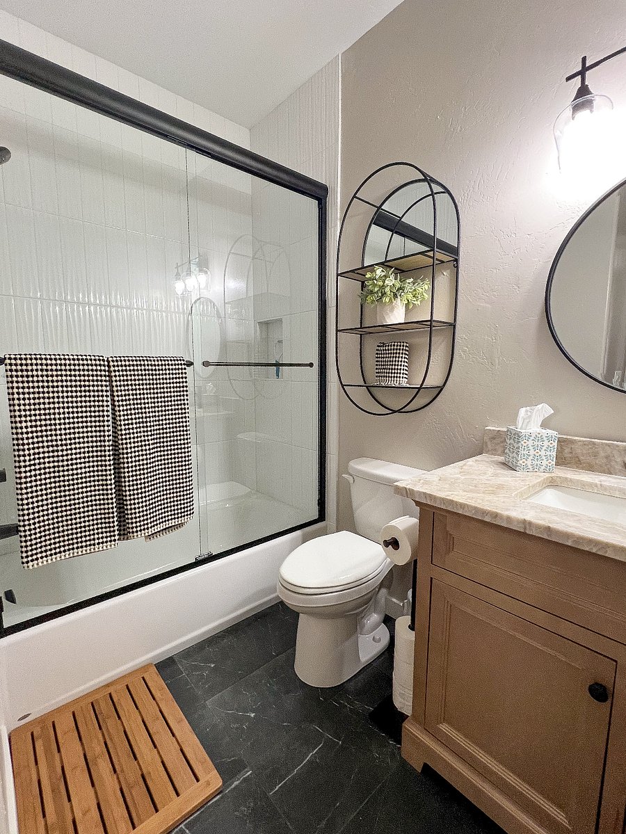 Primary Bedroom Ensuite Bathroom