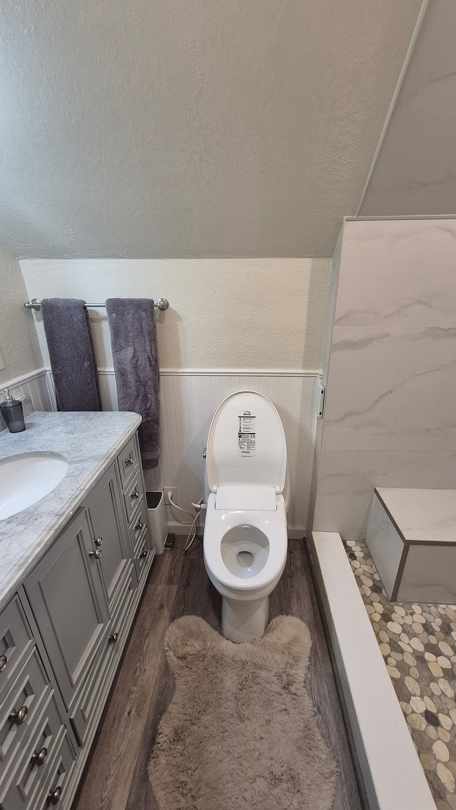 Upstairs Bath