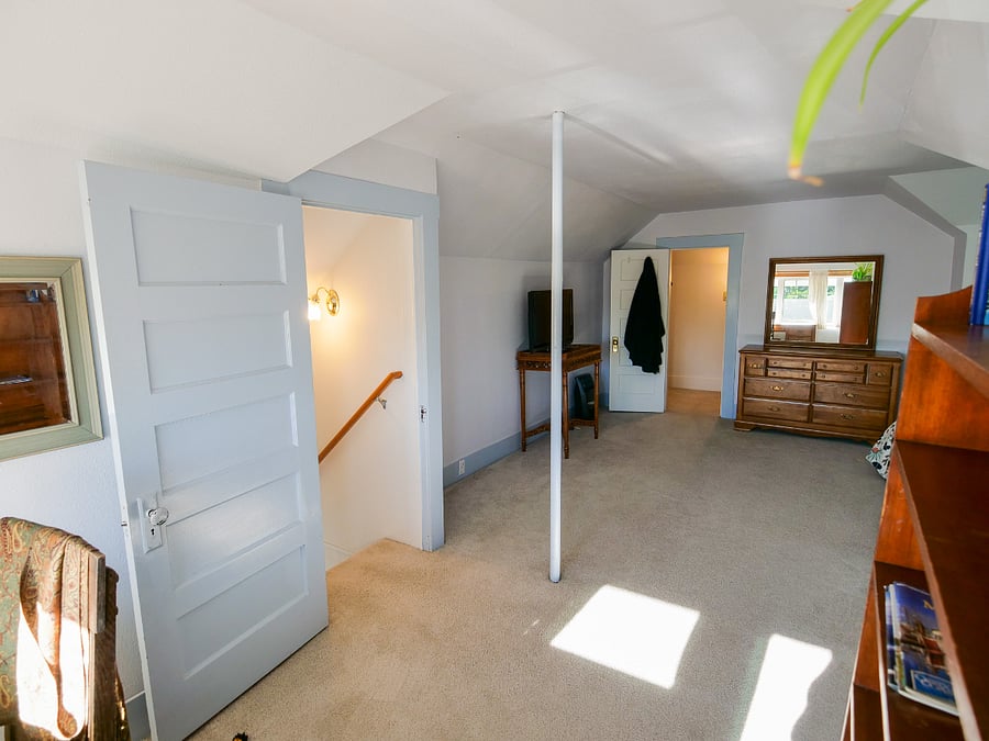 Upstairs Primary Bedroom