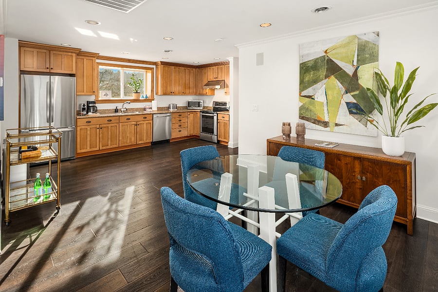 Dining area next to the kitchen