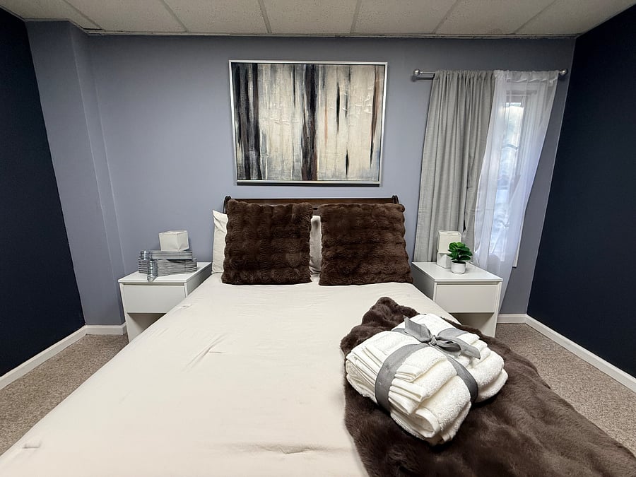 Queen size bed