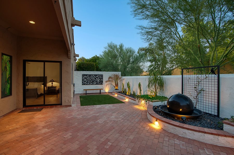 Back Courtyard - Artificial Turf
