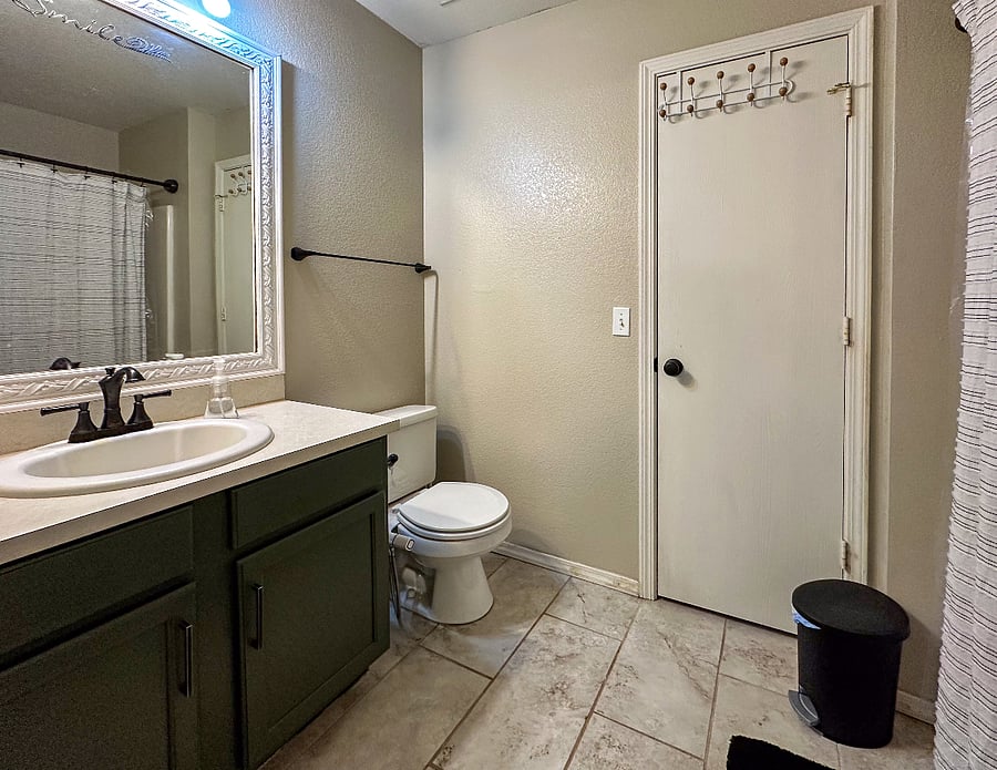 Master Bathroom, walk in closet, shower and bath.