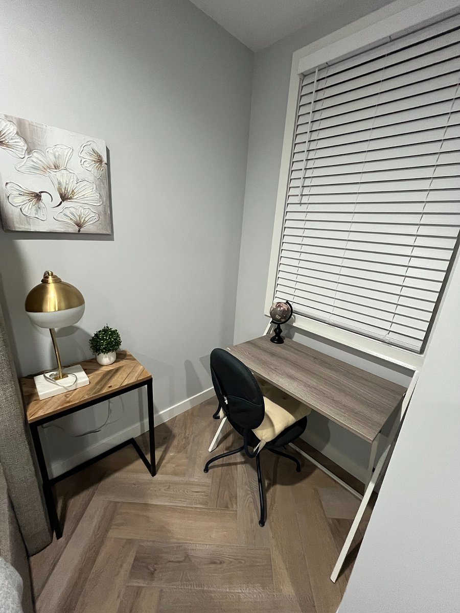 Work Station