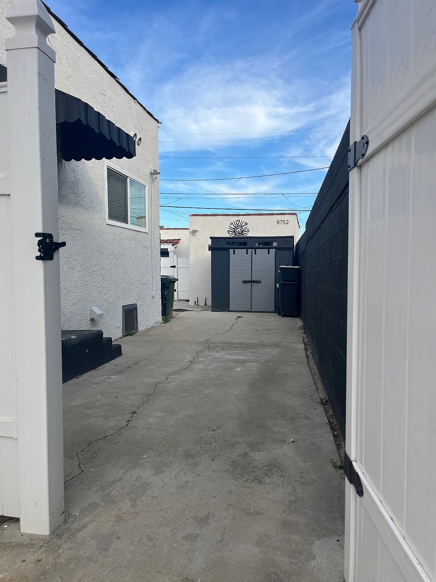 Right Side Entrance Leading to Rear