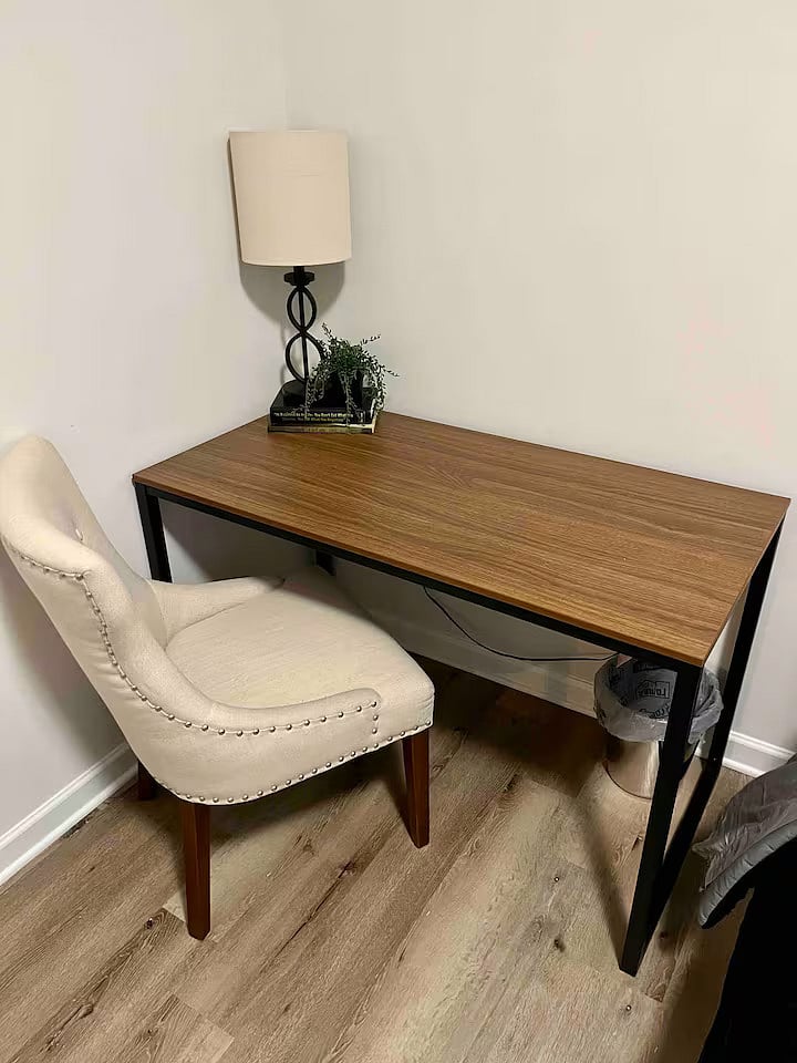 BEDROOM 2 - WORKDESK