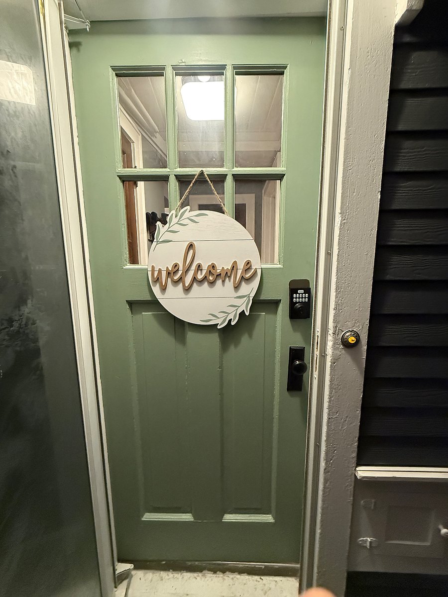 Side door entrance - keyless lock.
