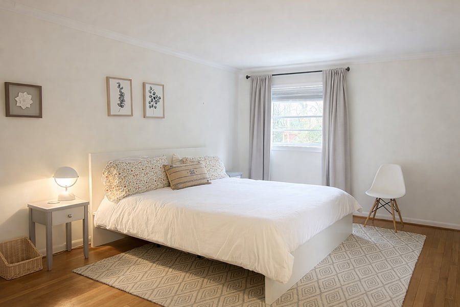 Master bedroom 