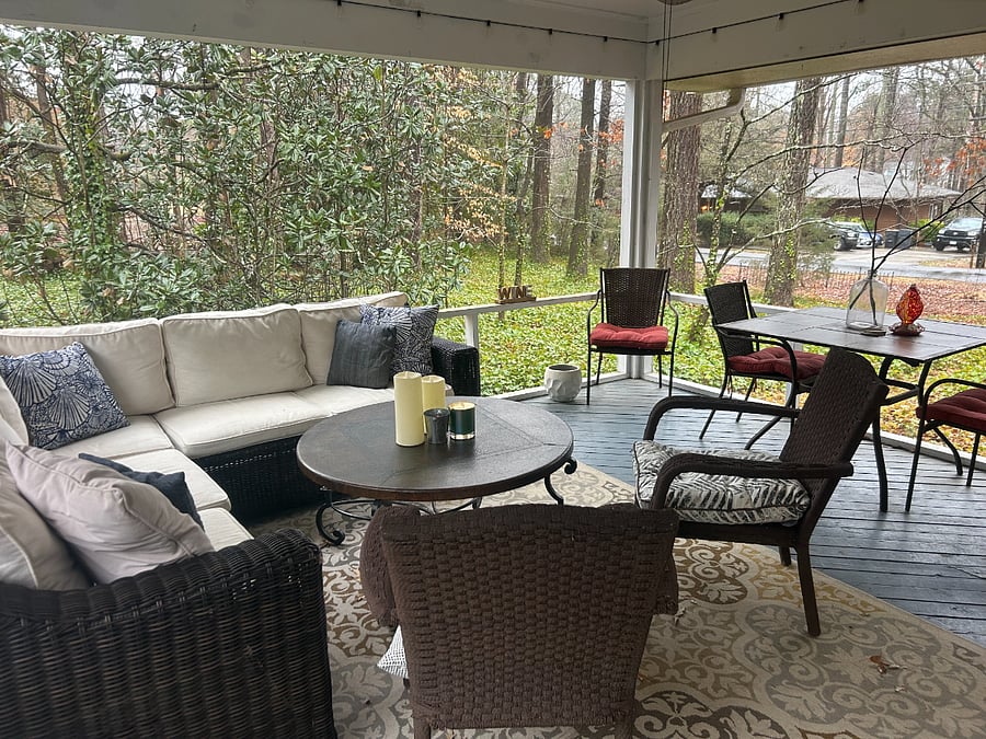 Screen porch