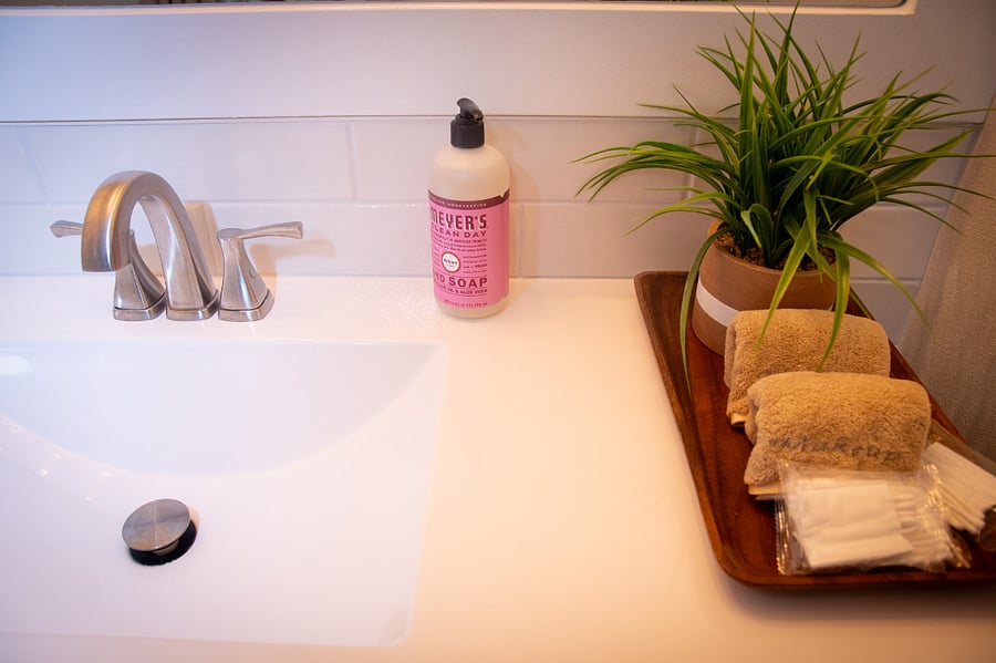 Bathroom amenities