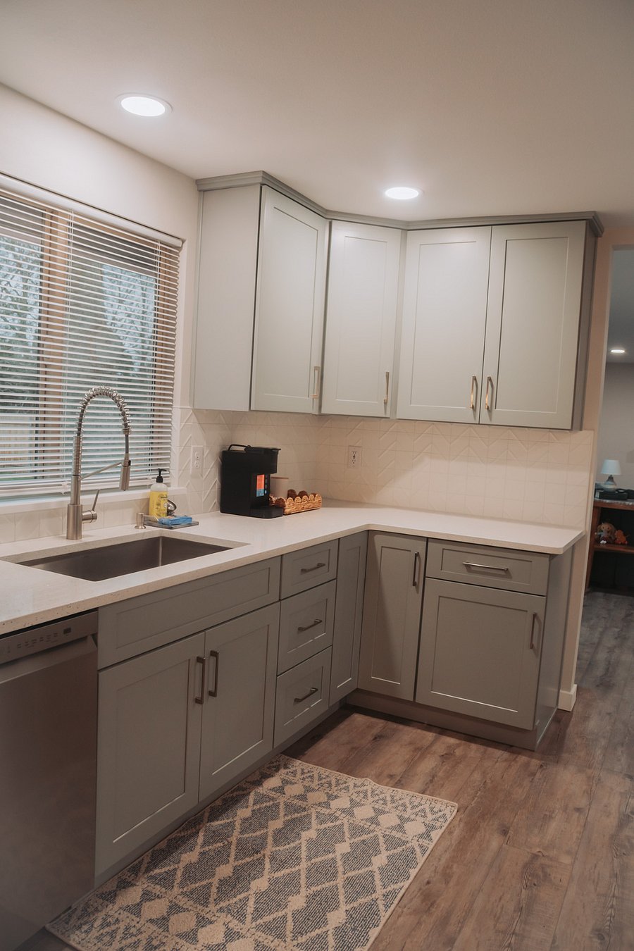 The generous counterspace makes cooking and entertaining a breeze, the kitchen sink looks out into the large backyard