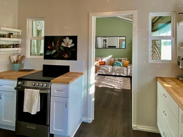 Furnished Finder property 963750_1 photo 7