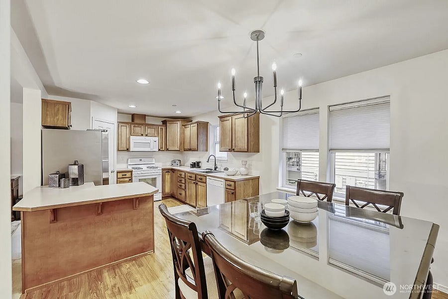 Furnished Finder property 963811_2 photo 9