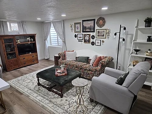 Furnished Finder property 963936_1 photo 30