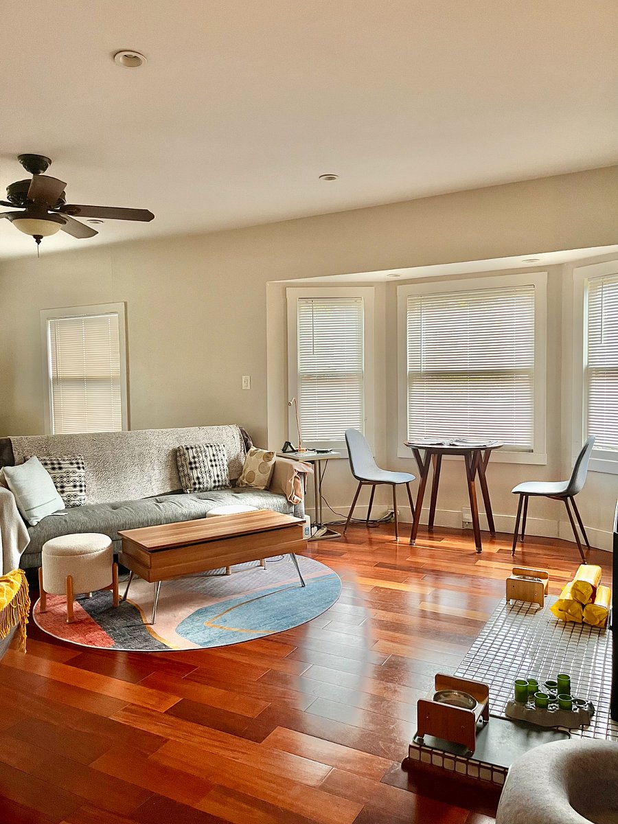 Gorgeous living room with a dining nook