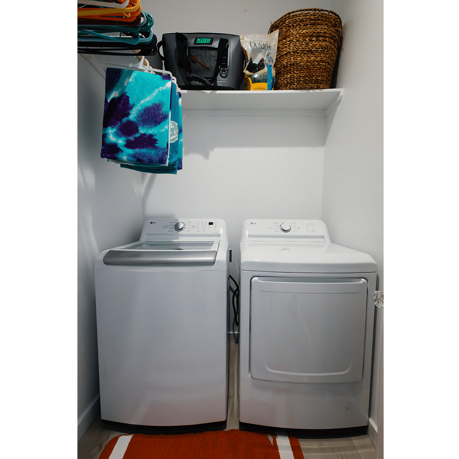 Laundry - Washer & Dryer