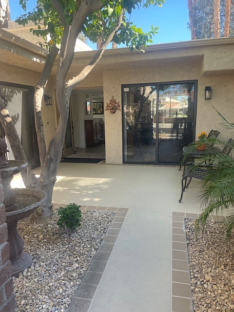 Entry-private gated patio