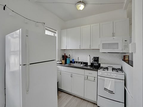 Furnished Finder property 964132_1 photo 6