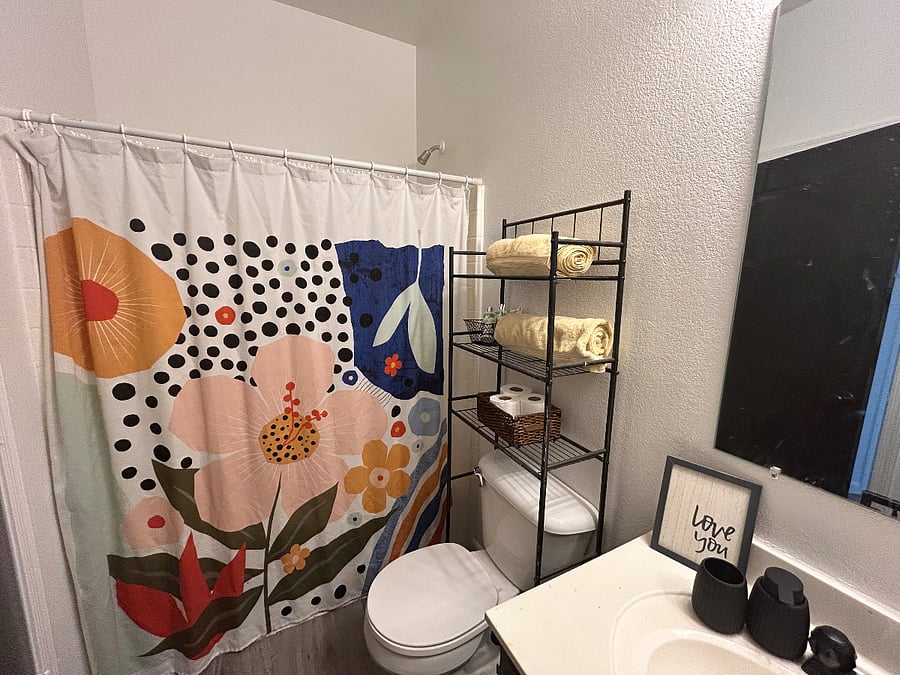 Bathroom 2: upstairs cont.