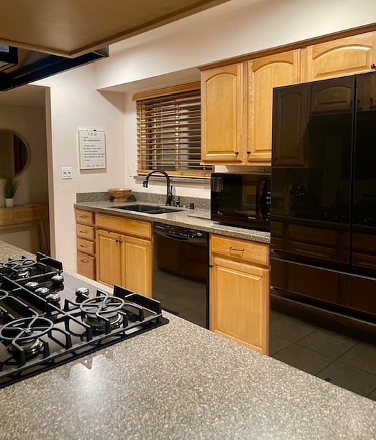 Enjoy full access to a shared, fully stocked kitchen with everything you need to cook. Includes cooking utensils, cups, pots and bakeware, a full-size fridge with ice maker, dishwasher, microwave, and a full oven. Ready for all your culinary creations.