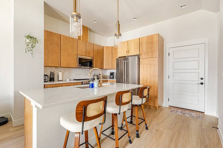 1st Floor - Luxury Finishes Kitchen