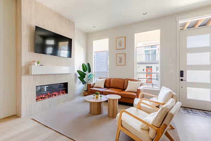 1st Floor - Living Room