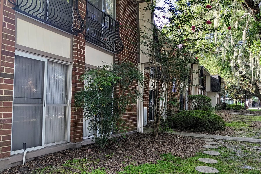 Mature community in established medical district