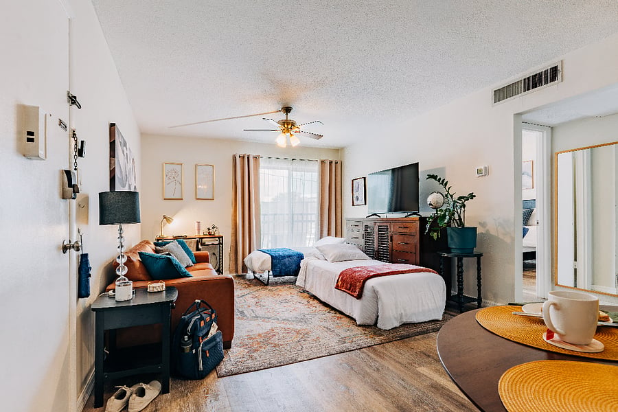 Two extra sleep setups are available as optional upgrades for visitors, each with a full set of cotton linens, pillows, and duvet for full comfort.