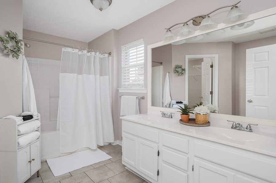 Main Bathroom