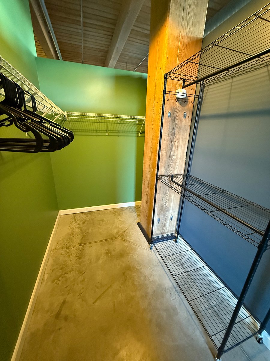 Primary walking closet