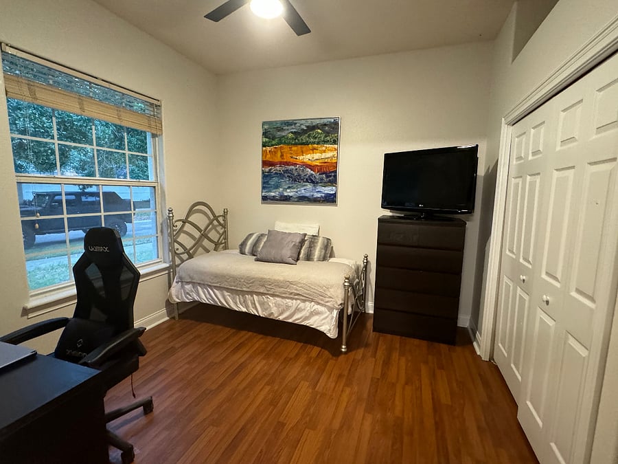 Suite 3 for rent