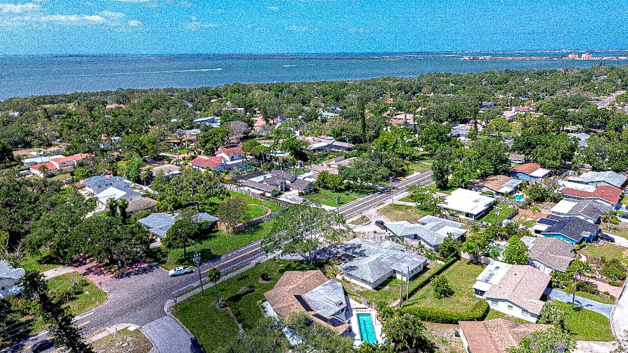 South St. Pete, 10min to downtown, 15min to beaches