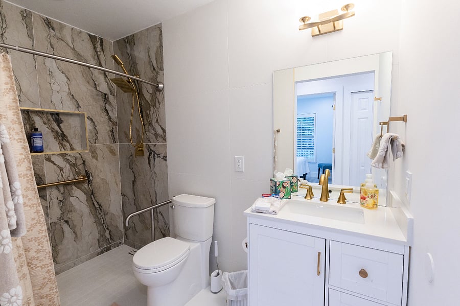 Shared Bathroom with 1-2-3