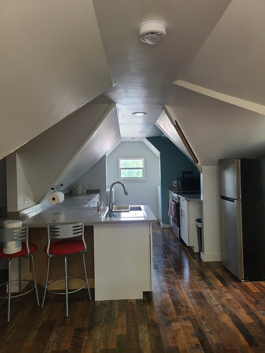 Loft
Room 4 and 5 common areas