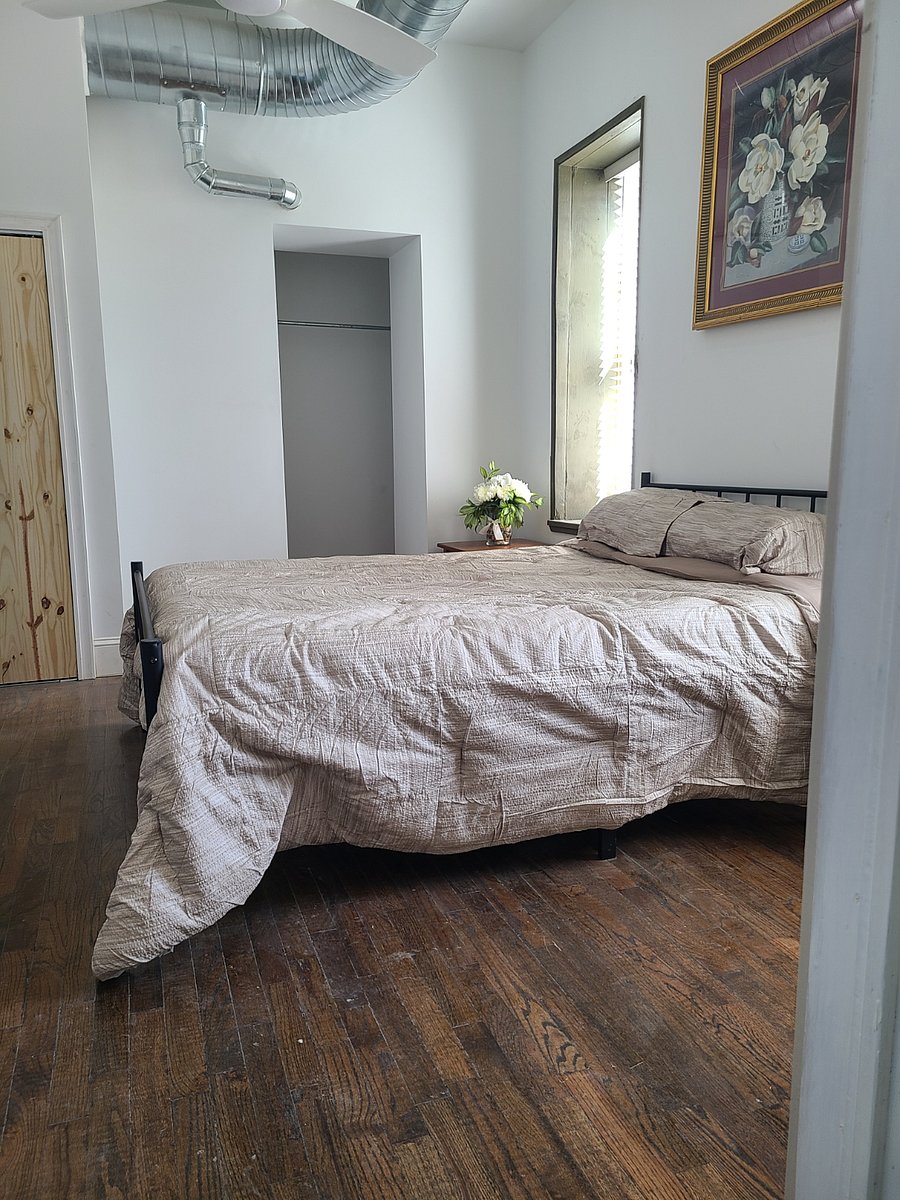 bedroom 2 main level