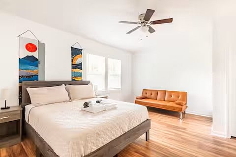 Queen Size Bedroom 4