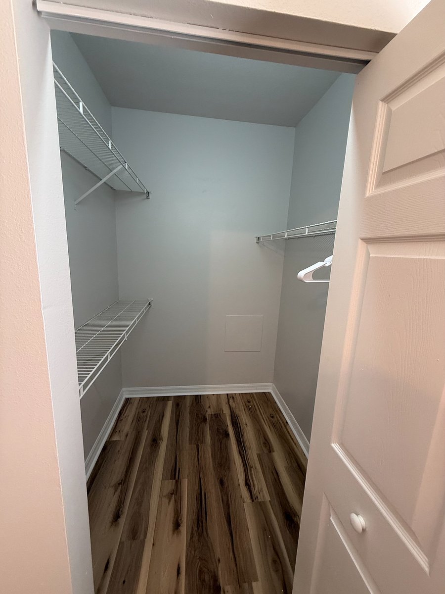 Guest Bedroom Closet