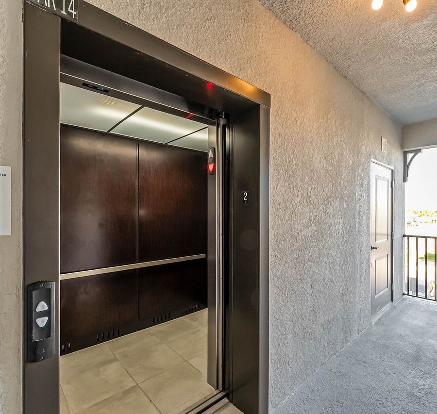 Elevator (large enough to fit bikes)