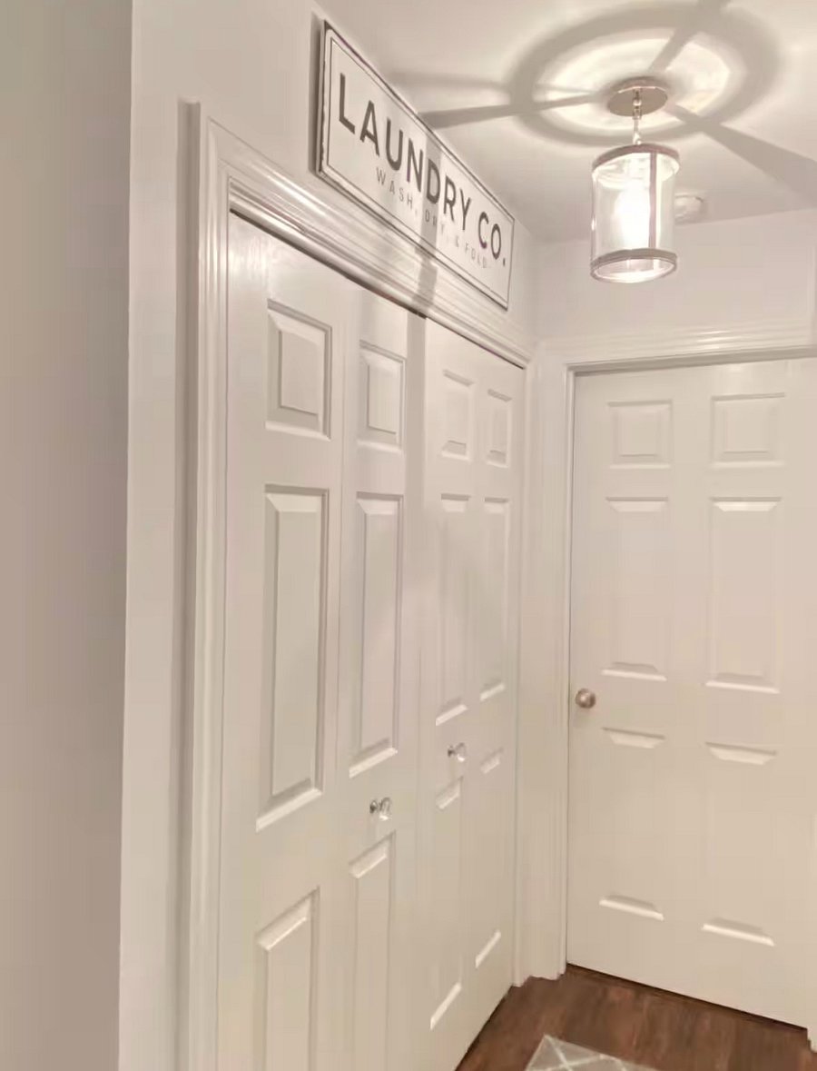 Washer & Dryer room & bedroom2 door