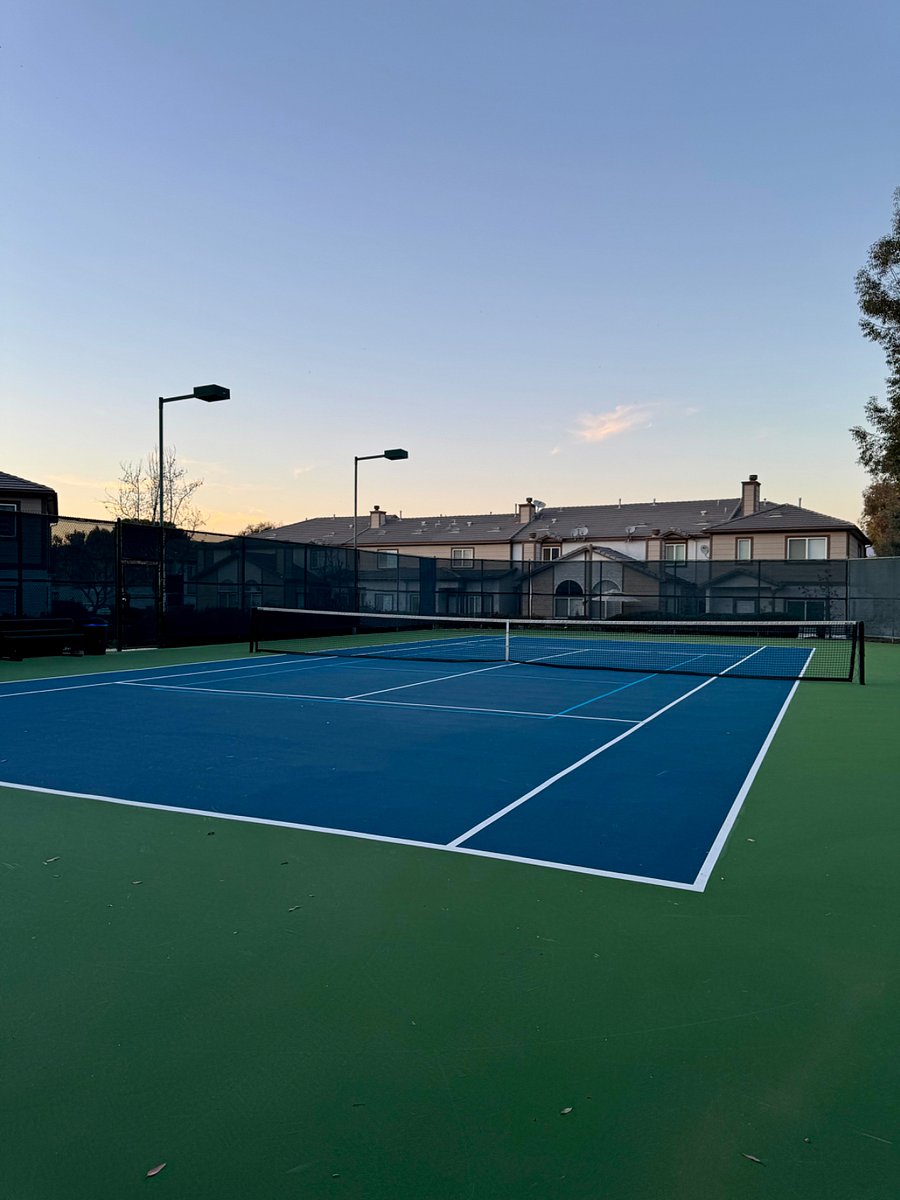 Pickleball/Tennis Court