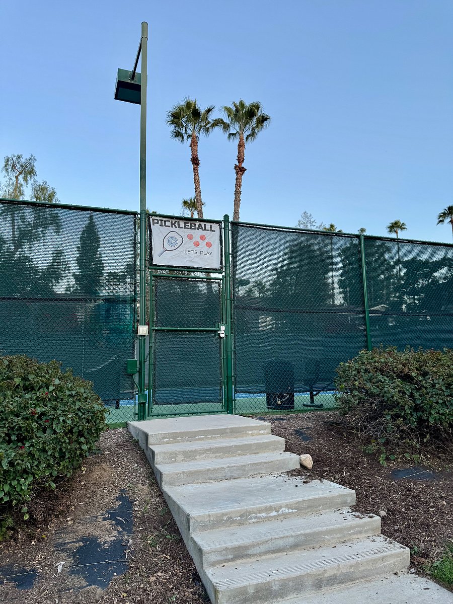 Pickleball/Tennis Court