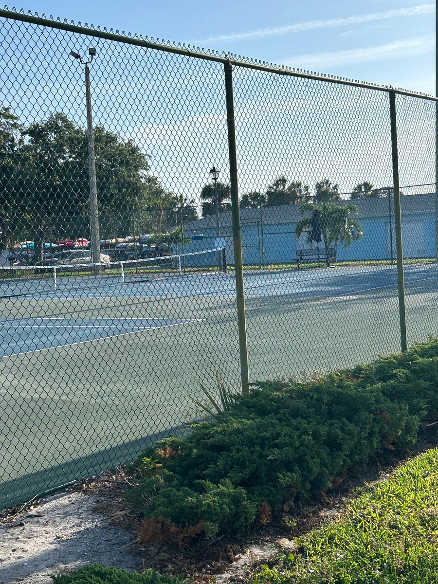 Pickleball / Tennis Courts