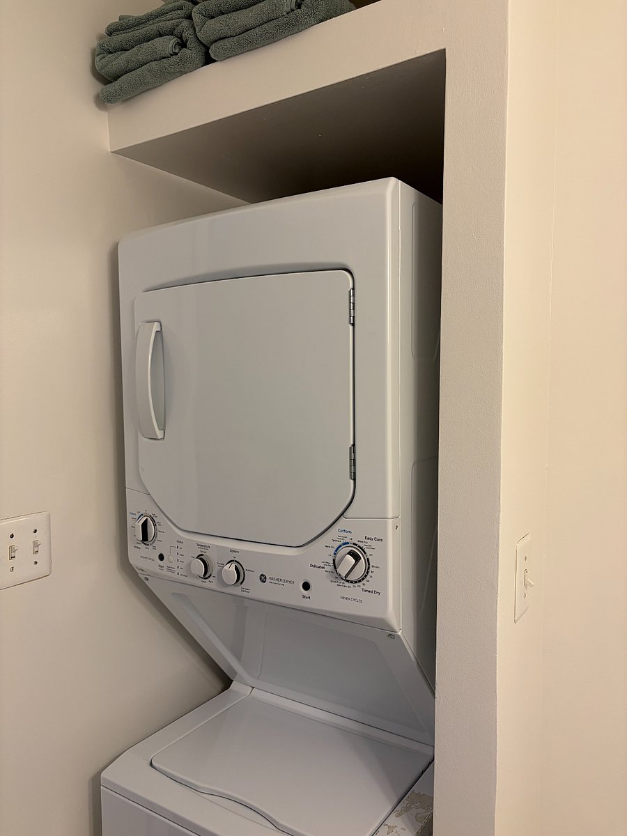 In-unit washer/dryer