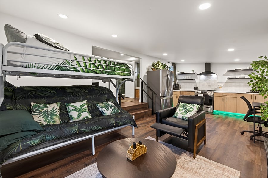 Comfortable seating and flexible sleeping options