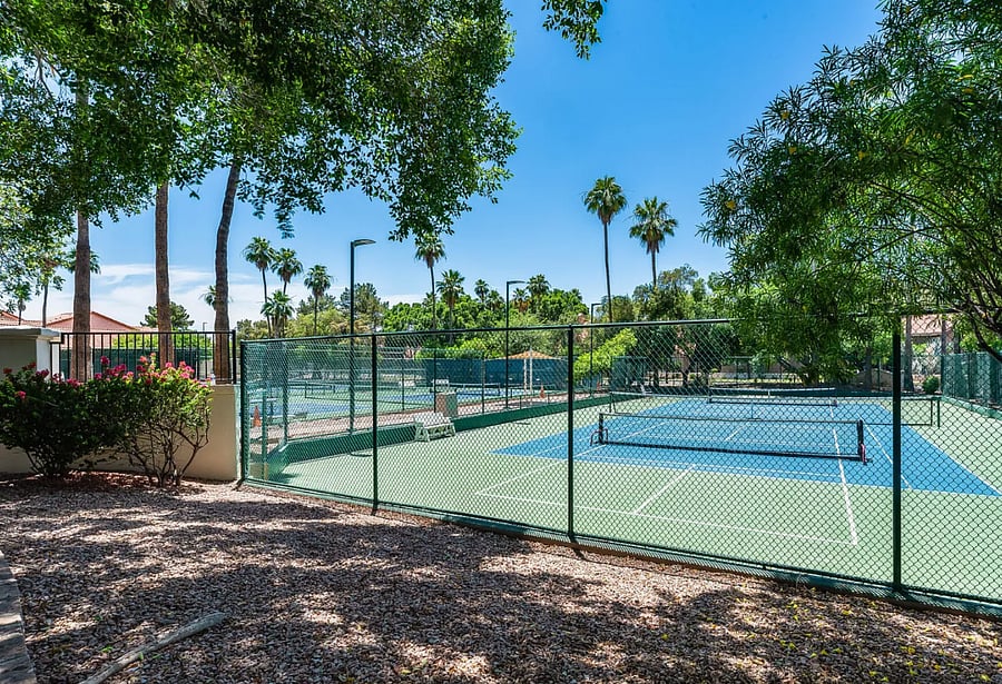 pickleball courts at clubhouse