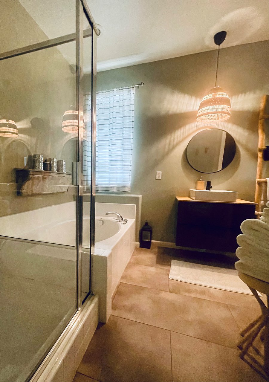 Primary en suite Bathroom