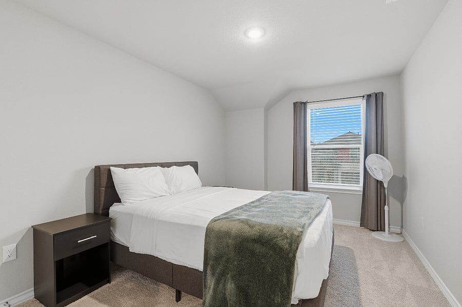 Queen Room #1