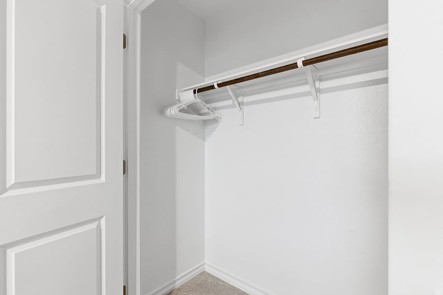 Queen Closet