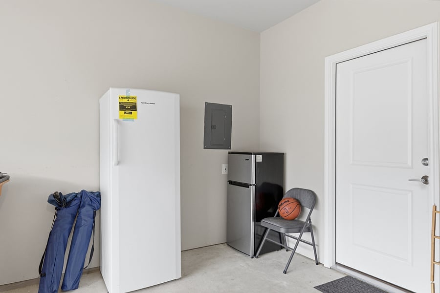 Extra fridge & freezer in garage