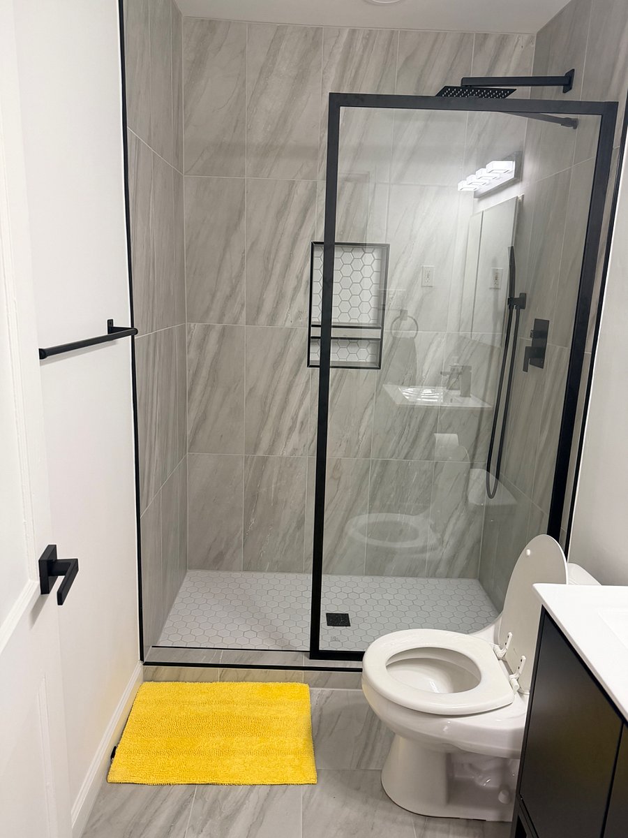 Newly renovated full bath with walk-in shower